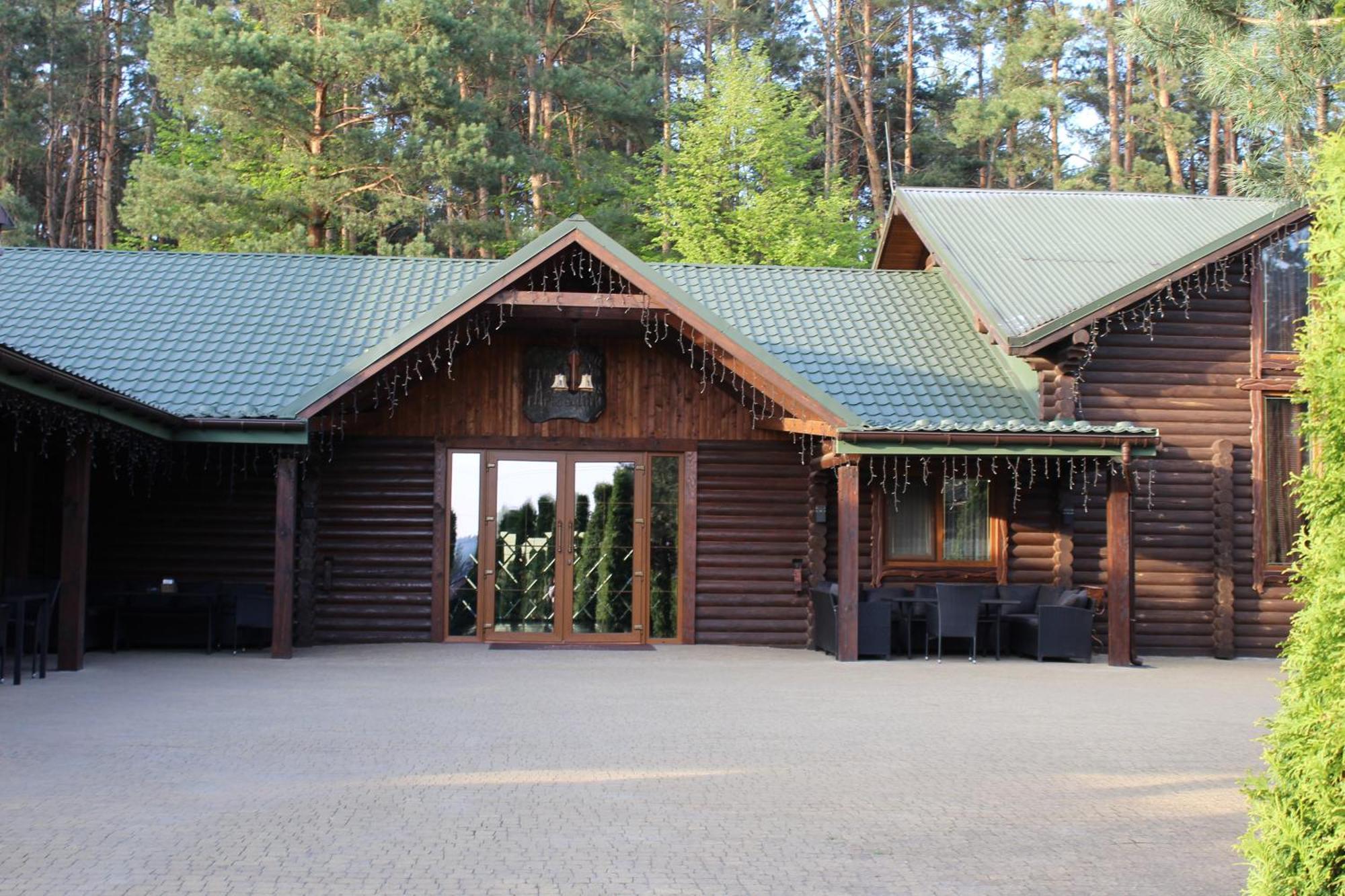 Готель-Ресторан "Колиба" Brody Exterior foto